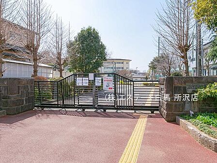所沢中学校(900m)
