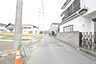 周辺：周辺の町並み 閑静な住宅街です。（5m）
