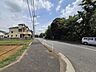 外観：南道路に面しており日中もたくさんの陽が入ります。風通りや周辺環境など実際に現地にてご確認ください。 