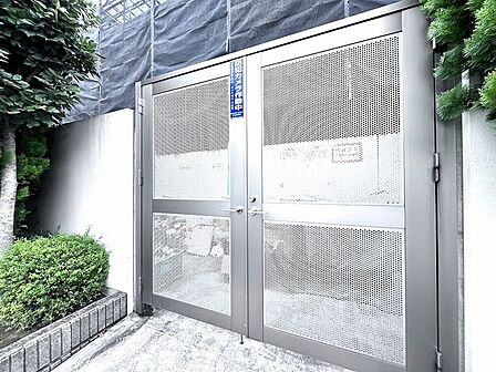 2013年築、管理体制のしっかりとしたマンションです。