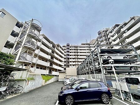 五感で感じる、現地でしかわからない事も沢山ございます。周辺環境なども一緒にご案内いたしますのでお気軽にお問合せください。