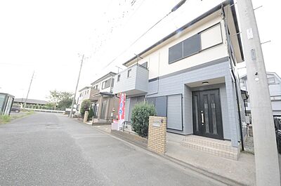 外観:6.2幅員の道路に面しておりお車の運転が苦手な方でも安心して出入りいただけます。 外観:6.2幅員の道路に面しておりお車の運転が苦手な方でも安心して出入りいただけます。