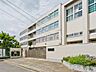 周辺：下里中学校（900m）