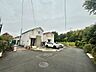 外観：戸建てが立ち並ぶ静かな住宅街。四季折々の移り変わりを感じながら自然と楽しみ、暮らす、そんな毎日を日々の中で感じられる住環境 