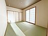 和室：和室があるとやはりどこか心落ち着いてしまいます。客間としてもちょうど大きさ。 