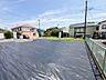 外観：戸建てが立ち並ぶ静かな住宅街。四季折々の移り変わりを感じながら自然と楽しみ、暮らす、そんな毎日を日々の中で感じられる住環境 