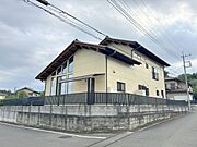 風通し・日当たりに優れる角地。開放感をお楽しみください。 