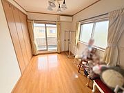2階部分のお部屋の日当たりは、ご覧の通り明るいです。 
