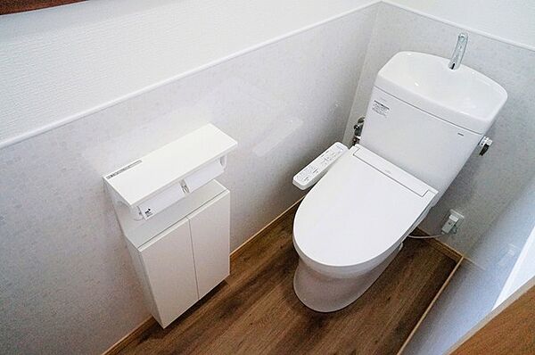 トイレを拡大表示