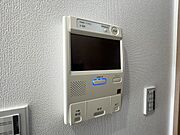 お一人の時でも安心のモニター付きインターホン 