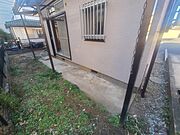 自然に囲まれ、穏やかな時間が流れる住まい。