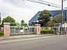 周辺：鶴ヶ島市立鶴ヶ島第二小学校（580m）