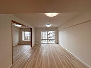 開放的なこの空間がお客様をお出迎えします。 