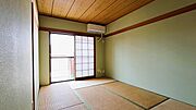 お子様にとっていいお昼寝空間になる和室は、ぜひリビングのお隣で。  