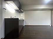 女性は特に気になるキッチン部分。今回、リフォームしました。 