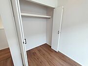 部屋ごとに設けた収納は、住みやすさへのこだわり。  