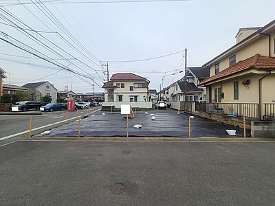 外観:整然とした街並みに、未来への期待を込めた空間 外観:整然とした街並みに、未来への期待を込めた空間