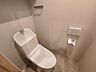 トイレ：新しくお住まいになる方のことを考えて、トイレも新品に交換しました。 