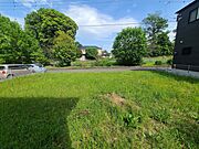 緑豊かな景観が広がる、心地よい開放感のある住まい