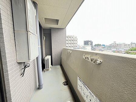 南向きバルコニーでお洗濯ものはいつもカラッと乾きます。