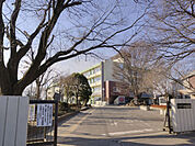 北本市立西中学校（1100m）