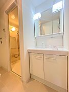 洗面化粧台もしっかりリフォーム済みです。 