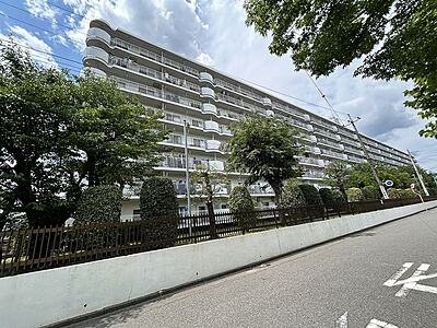 外観:通勤、通学がちょっとした運動にもなる、蓮田駅徒歩15分。 外観:通勤、通学がちょっとした運動にもなる、蓮田駅徒歩15分。