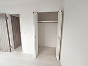 全居室収納スペース付きの物件です。 