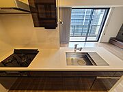 洗練された色調が織りなす、落ち着きと気品を兼ね備えた上質な空間が広がります。