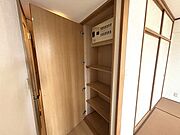 全居室はもちろん、共用スペース収納もあり、すっきり片づけて広く使えます。 