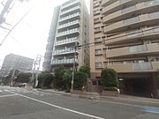 駅徒歩10分。マイカーを持たない選択をする方、増えてます。 