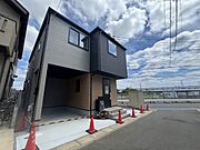 風通し・日当たりに優れる角地。開放感をお楽しみください。 
