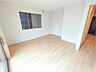寝室：この部屋だれの部屋にしようかな、なんて会話を現地で楽しんでください。 