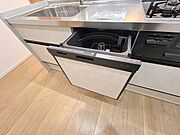 食器洗乾燥機付き、忙しい生活をサポートします。 