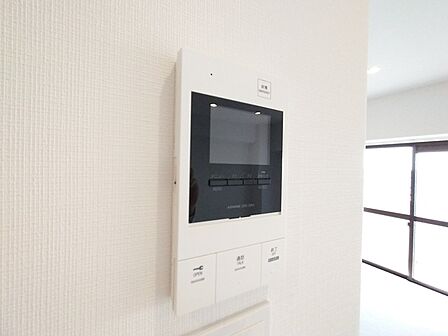 TVモニター付インターホンでセキュリティ面にも配慮。