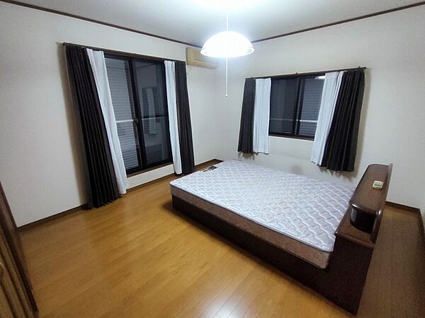 寝室