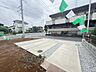 駐車場：駐車場は2台まで駐車可能。マイカーの車幅もお確かめください。 