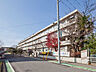 周辺：さいたま市立新開小学校（1180m）
