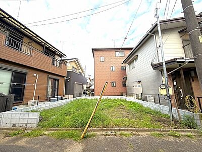 外観:基礎から完成済みの住まいまで、各工程をご確認いただけます。 外観:基礎から完成済みの住まいまで、各工程をご確認いただけます。