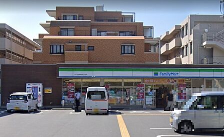 ファミリーマート さいたま鈴谷4丁目店(140m)