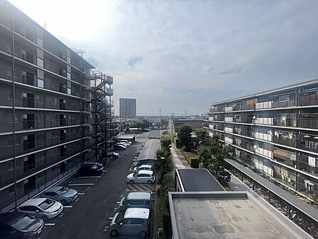 閑静な住宅地で叶える、穏やかな新生活が待ってます。