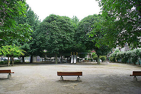 なみき児童公園(90m)