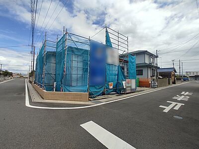 外観：今なら建築中の住まいをご覧いただけます。構造体の質問もお気軽に。 