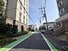 外観：前面道路