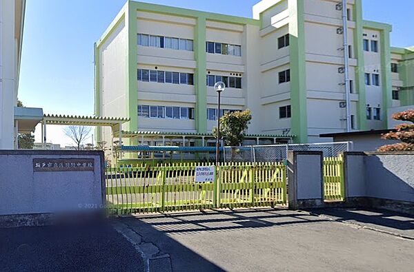 周辺を拡大表示