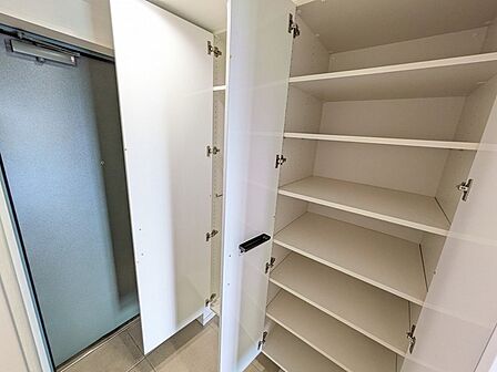 すっきりと整えられた空間が心地よい、毎日の暮らしをスムーズに整えてくれる頼もしいゆとり。