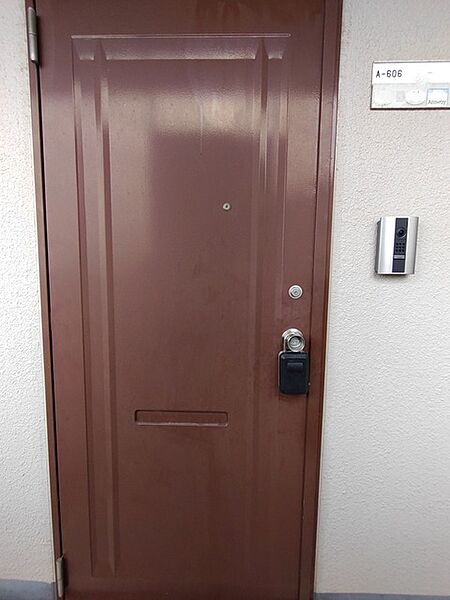 玄関を拡大表示