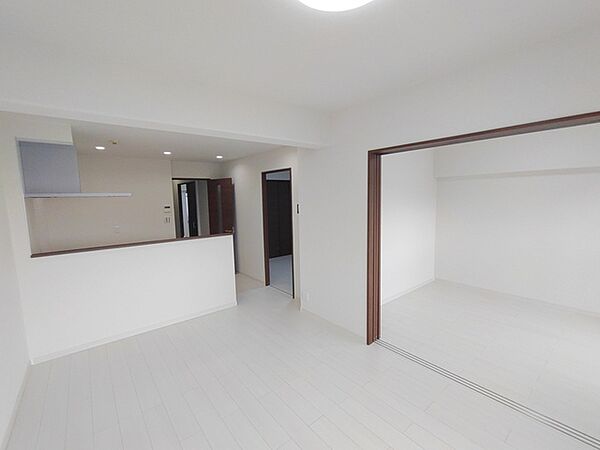リビング/ダイニングを拡大表示