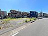 外観：ゆとりある敷地で理想の住まいを自由に描ける更地です。 