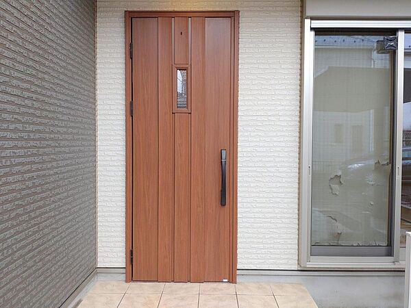 玄関を拡大表示